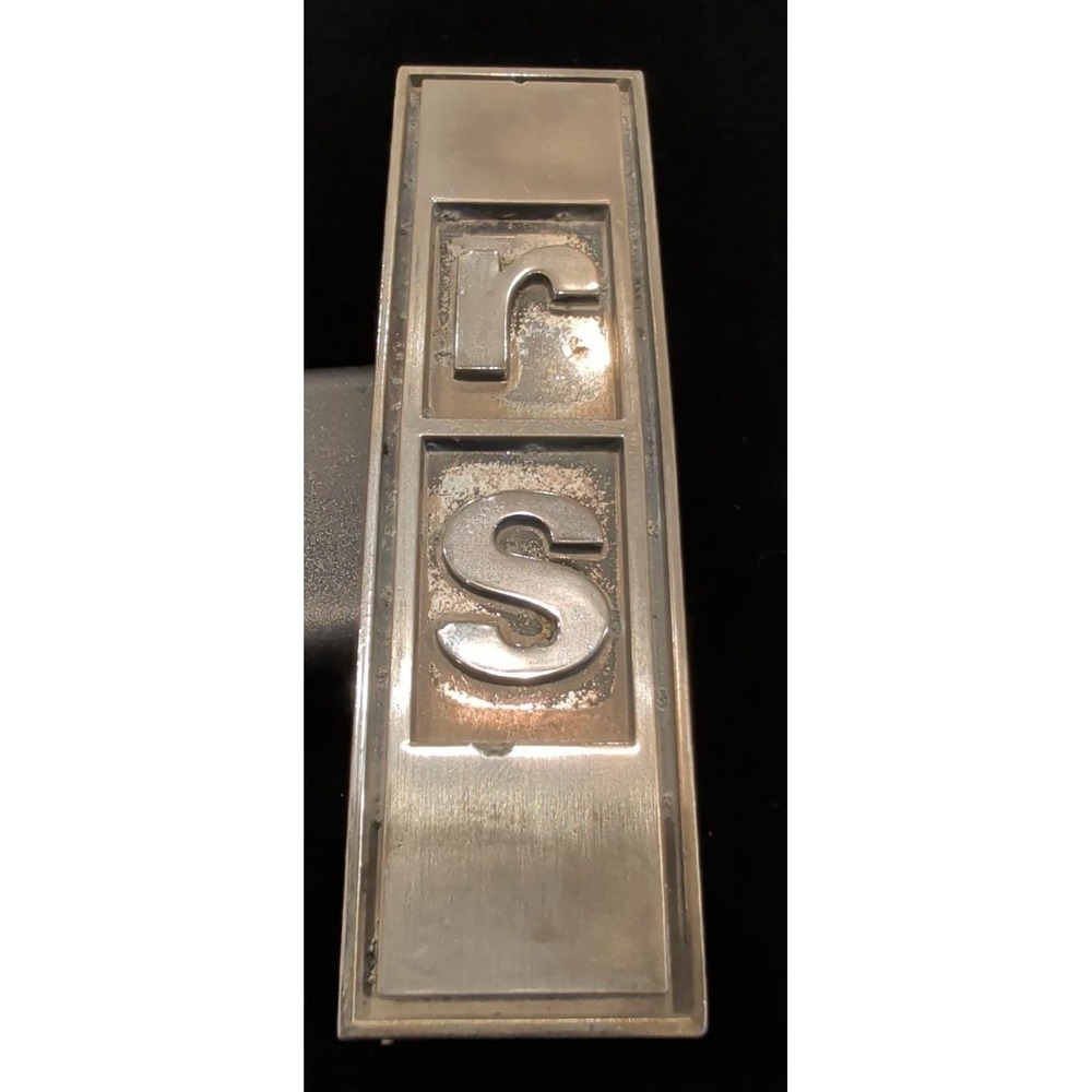 Vintage 1970s Chevrolet Camaro RS Rally Sport Grille Emblem Badge 4.5"‎
